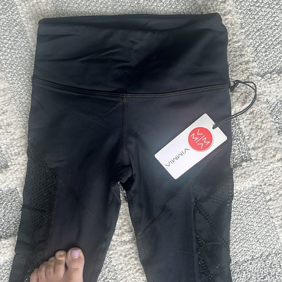 Brand new leggings - Picture 3 of 3